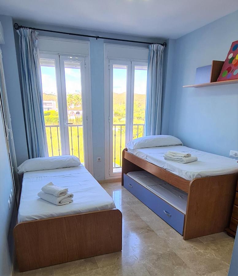 3 Bedrooms With Pool & Parking, Close To Sea And Gibraltar Manilva Exterior foto