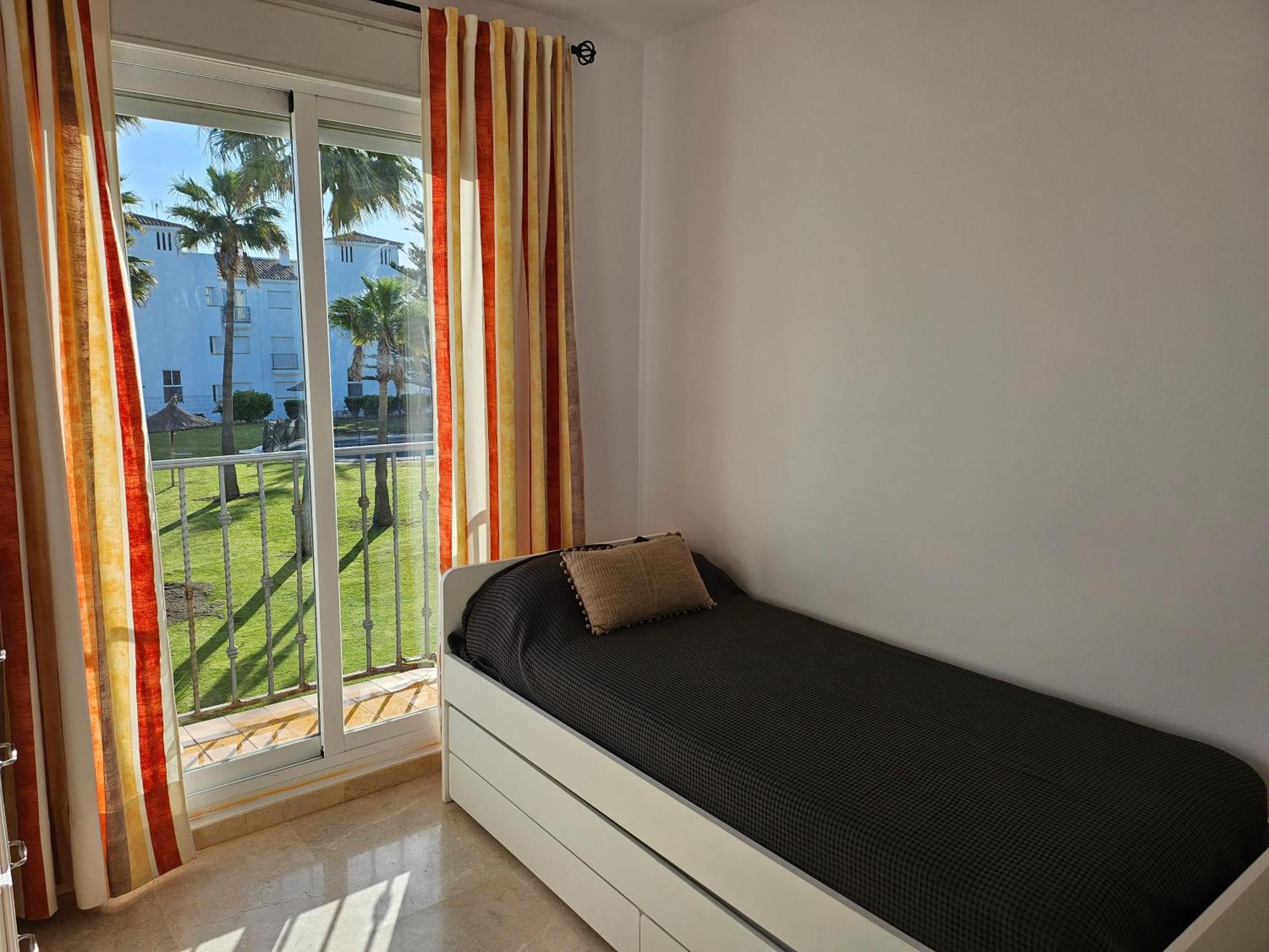 3 Bedrooms With Pool & Parking, Close To Sea And Gibraltar Manilva Exterior foto